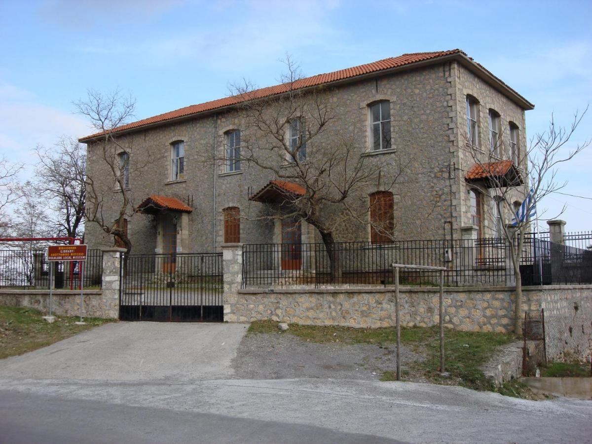 Kosmás Ξενωνασ Σελινουντα酒店 外观 照片
